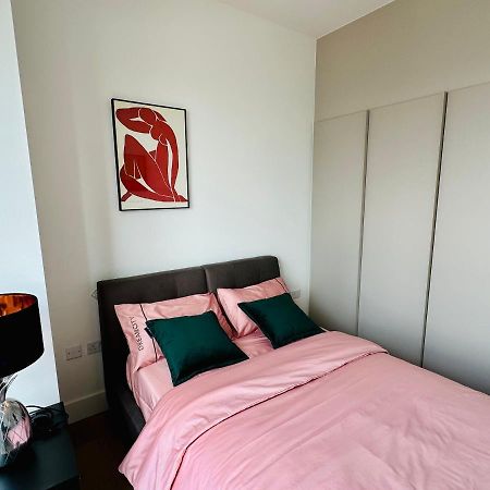 Luxury Central Flat With Stunning Views And Pool London Eksteriør bilde