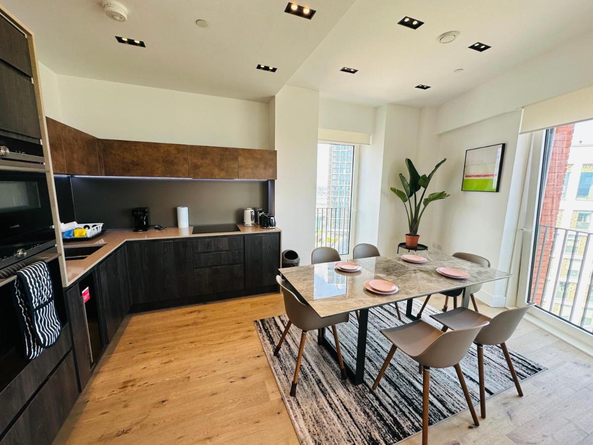 Luxury Central Flat With Stunning Views And Pool London Eksteriør bilde