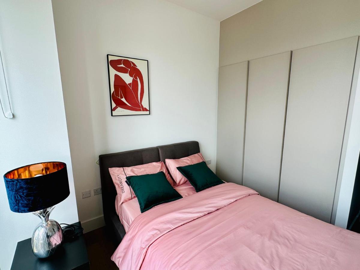 Luxury Central Flat With Stunning Views And Pool London Eksteriør bilde