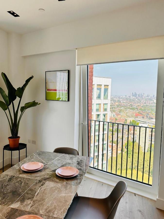 Luxury Central Flat With Stunning Views And Pool London Eksteriør bilde